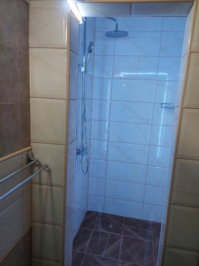 Comfort Pirot Luaran gambar